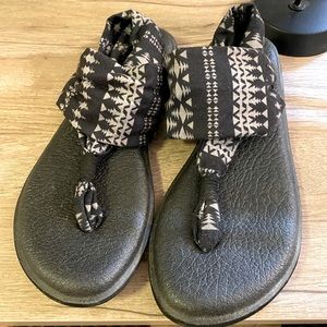Snanuk sandals